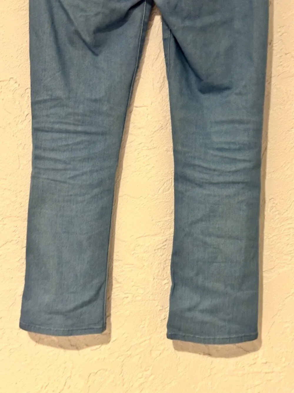 Tory Burch Light Wash Ruffle Trim Capri Jeans Size 24